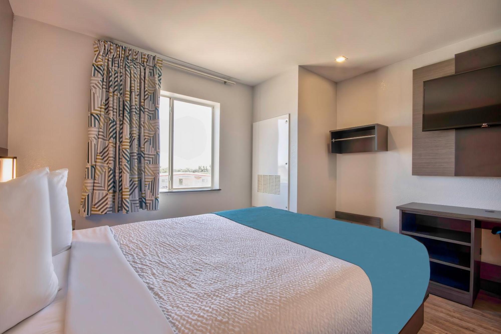 Hotel 6-harlingen, Tx Harlingen